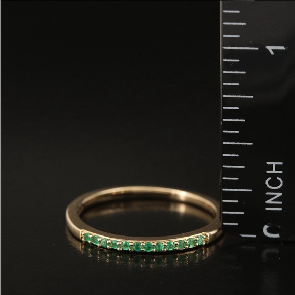 14K Emerald Band - Picture 2 of 7